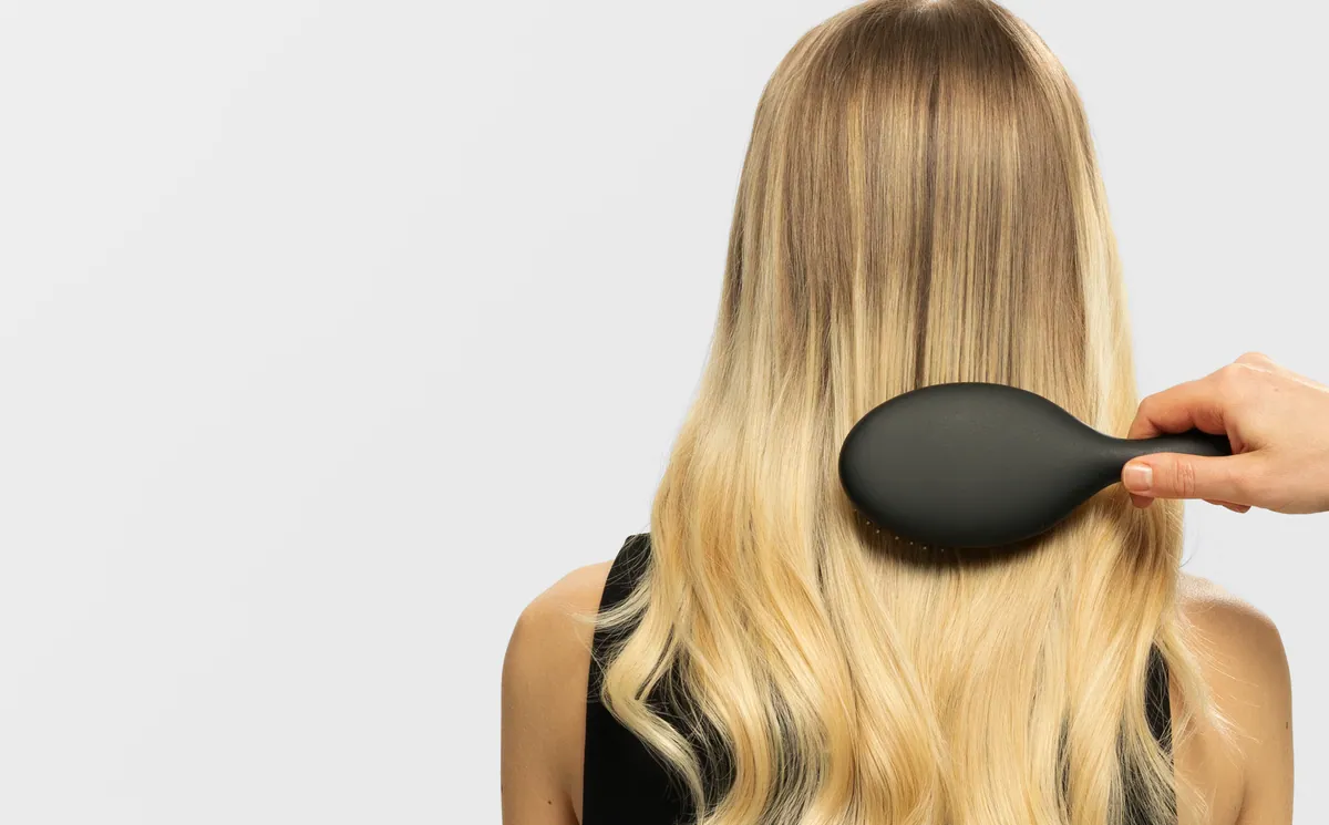 No reparas el cabello, lo maquillas y eso, te está quitando clientas